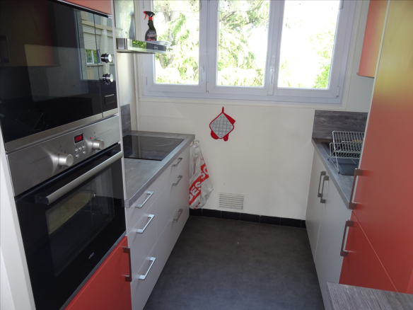 Chambre meublée en colocation (Proche ESA)