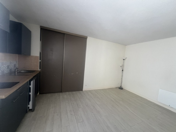 A LOUER – STUDIO – Centre-ville ANGERS