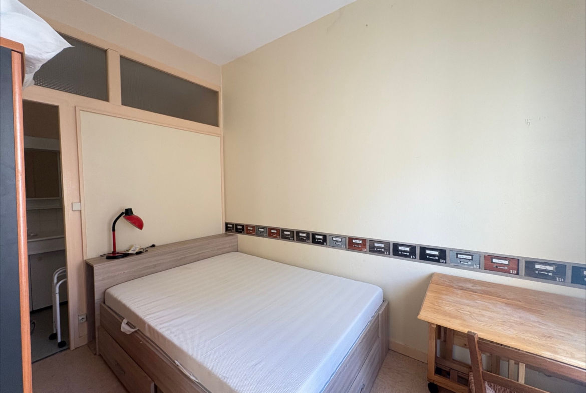 A LOUER – APPARTEMENT  – HYPER CENTRE