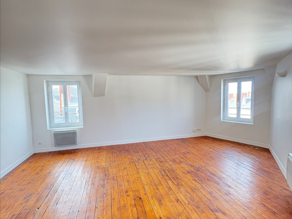 A LOUER – Appartement T3 – Hyper Centre Angers