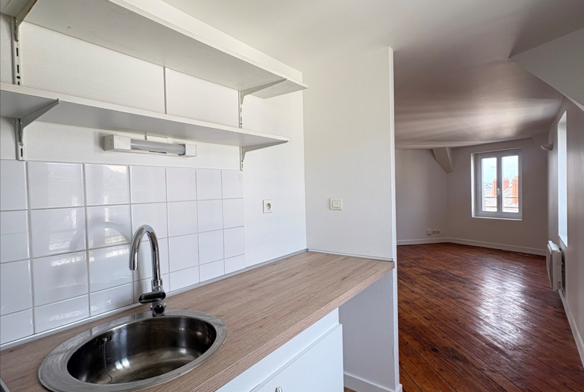 A LOUER – Appartement T3 – Hyper Centre Angers