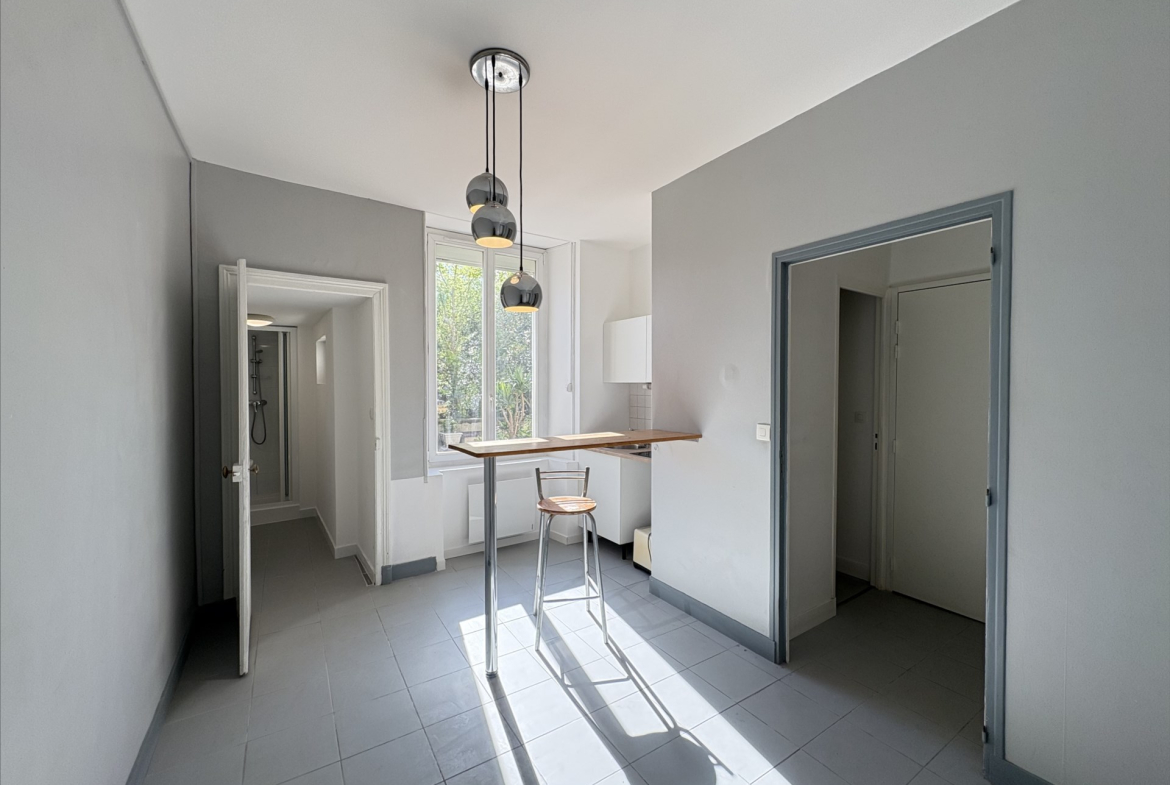 A LOUER – Appartement T2 – Angers/Doutre