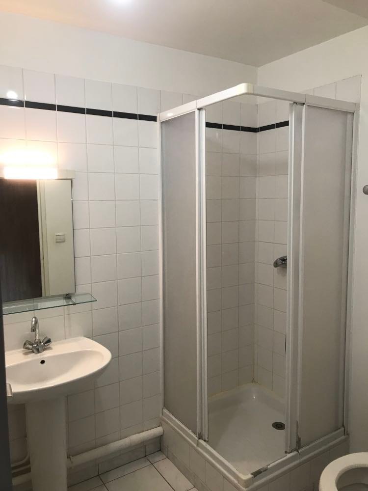 A LOUER – Grand studio 35m² – Madeleine/Angers