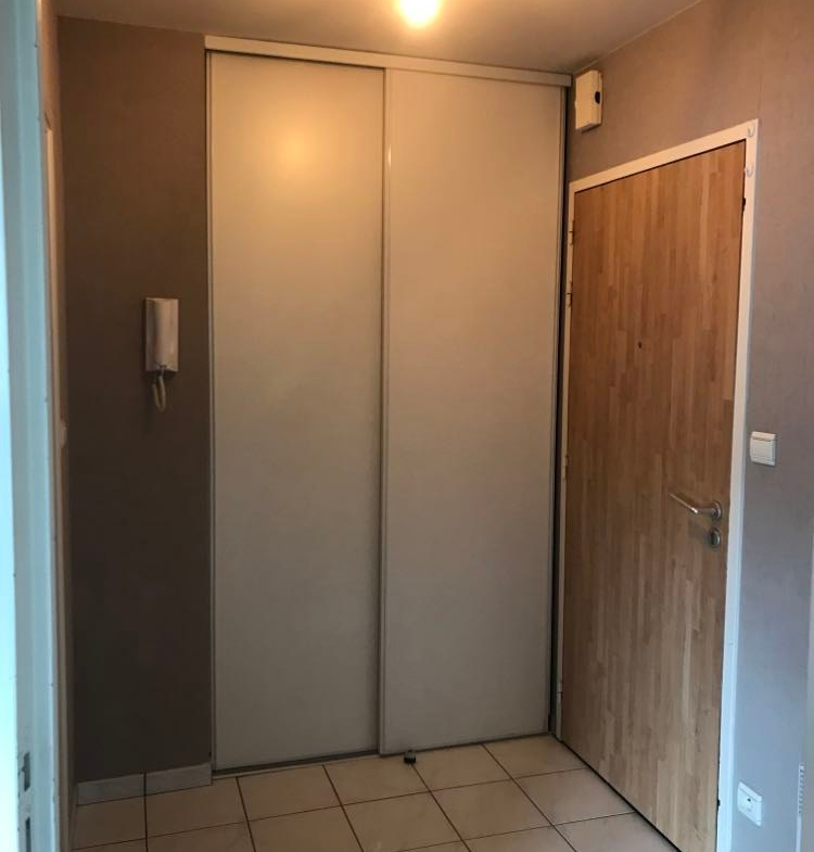 A LOUER – Grand studio 35m² – Madeleine/Angers