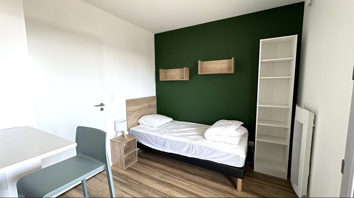 A LOUER – Studio meublé – Angers / Montaigne