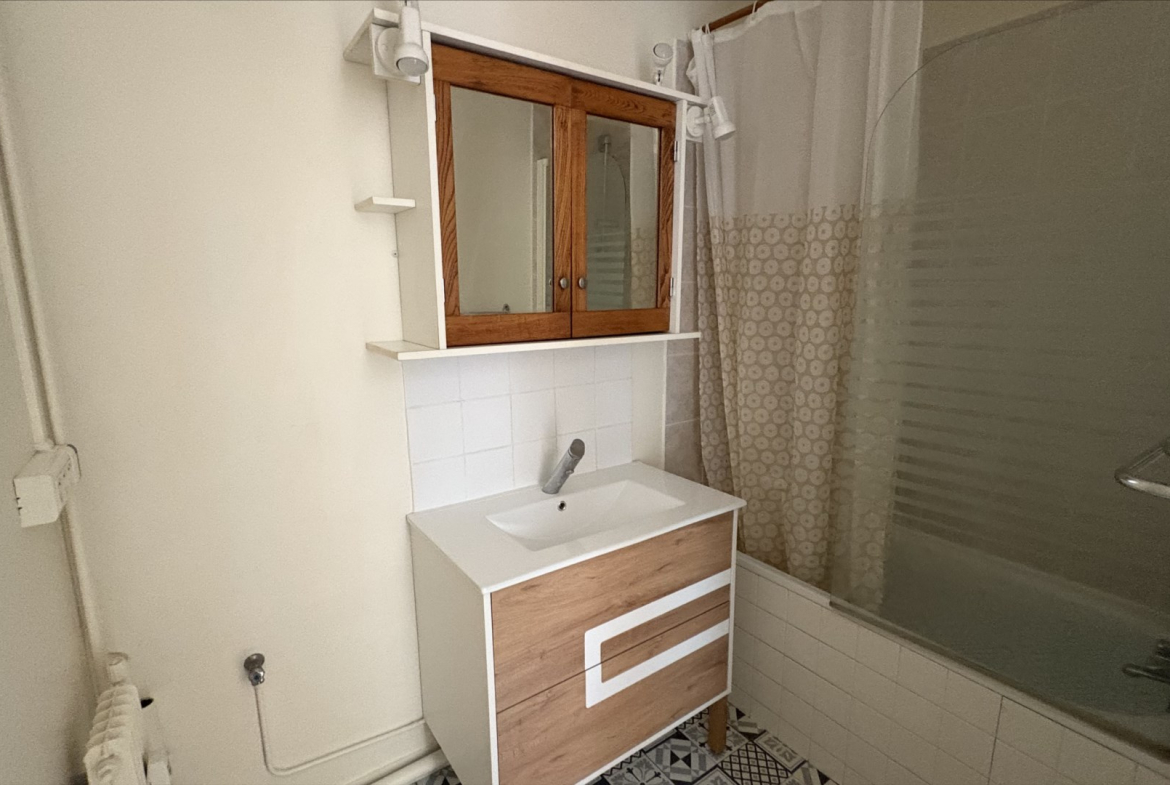 A LOUER – T1 BIS – ANGERS – CHU
