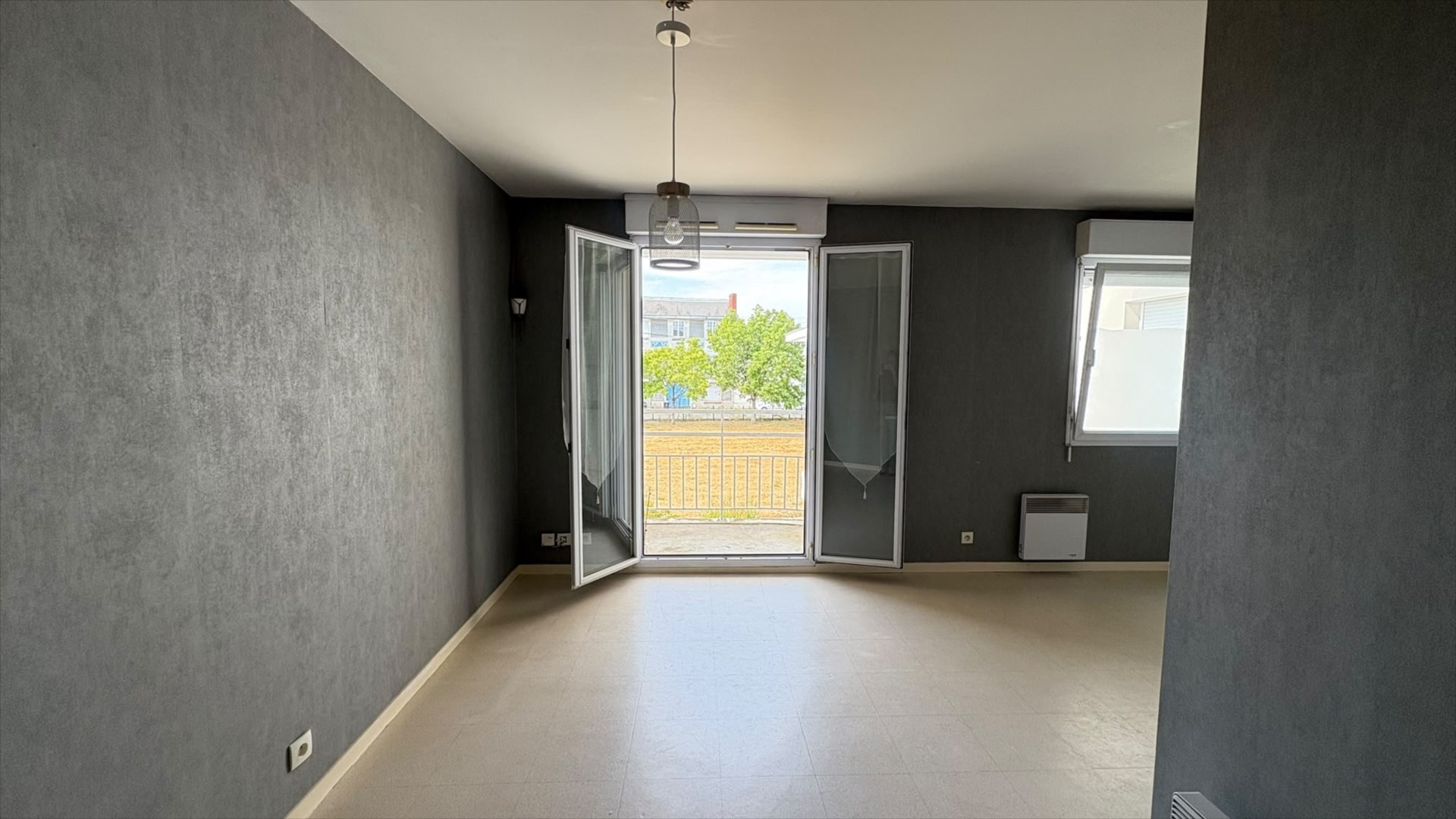 Studio (St Léonard/Jean Bouin)